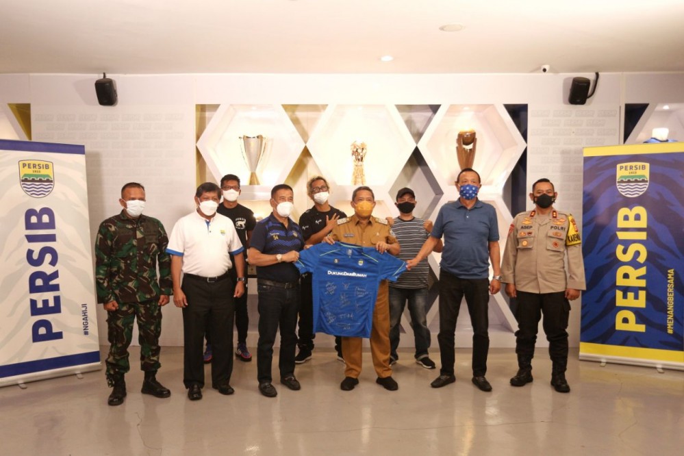 Turnamen Pramusim Piala Menpora 2021, Bobotoh Diminta Dukung Persib Dari Rumah