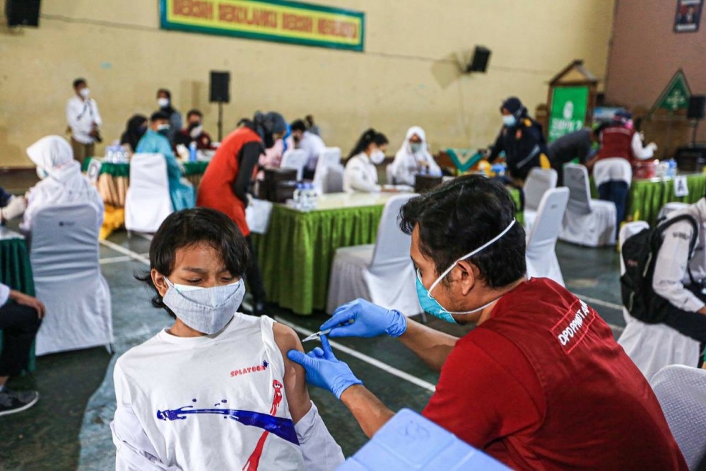 Kota Bandung Mulai Gelar Vaksinasi Covid-19 Usia 12-17 Tahun