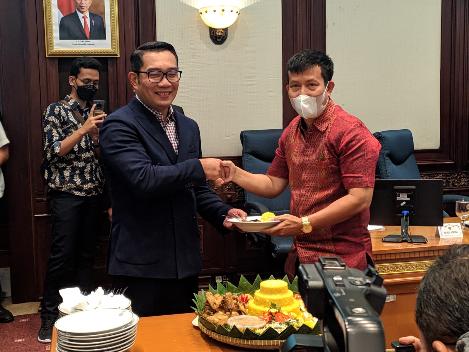 Ridwan Kamil Dukung Sosialisasi Program Pemerintah Melaui Tayangan FTV