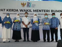 Bio Farma Serahkan Bantuan Kesehatan Untuk Tenaga Pengajar Kota Bandung