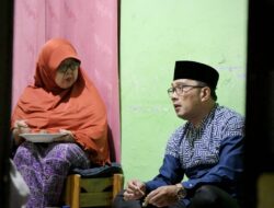 Safari Ramadhan, Ridwan Kamil Sahur di Rumah Warga Pra Sejahtera