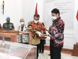 Naskah Asli Teks Proklamasi Akan Disandingkan dengan Bendera Pusaka di Istana Merdeka