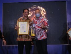 Kota Bandung Raih Penghargaan Satu Data Jabar Awards