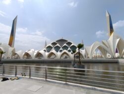 Masjid Raya Al Jabbar di kota Bandung Ikon Baru Jawa Barat