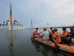 Gubernur Jabar Ridwan Kamil Inspeksi Kebersihan Masjid Raya Al Jabbar