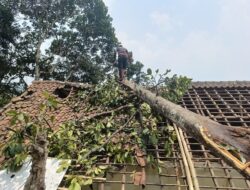 Puluhan Rumah di Kecamatan Jampang Tengah dan Cireunghas Kabupaten Sukabumi, Rusak Diterjang Angin Puting Beliung