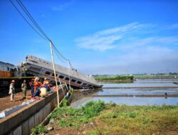 Bey Machmudin Sampaikan Duka Mendalam Atas Kecelakaan Kereta Api di Kabupaten Bandung