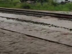 Sempat Tergenang Air, Jalur Rel di Stasiun Cimekar Kabupaten Bandung Kembali Normal