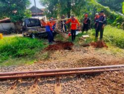 Tekan Angka Kecelakaan, PT KAI Daop 2 Bandung Kembali Tutup 2 Perlintasan Sebidang Liar