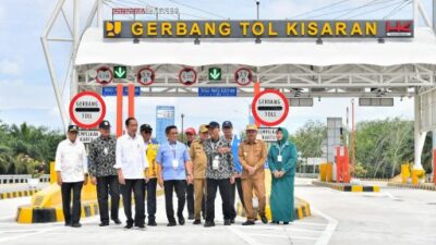 Resmikan Dua Ruas Tol Trans Sumatera, Presiden Sebut Dorong Mobilitas dan Daya Saing Ekonomi Daerah