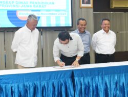 Pj Gubernur Jabar Saksikan Penandatanganan Pakta Integritas Komitmen Tata Kelola Pemerintahan ASN Disdik Jabar