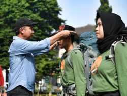 Pj. Gubernur Jabar Lepas Peserta Sekolah Gunung Hutan Wanadri 2024 ke Gunung Gede Pangrango Cianjur