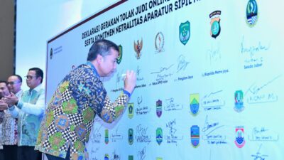 Jabar Deklarasikan Gerakan Tolak Judol dan Pinjol Ilegal