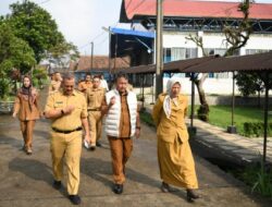 Cuaca Ekstrem, Sekda Jabar Herman Suryatman Tinjau Sarana dan Prasarana Dinas Sosial Jabar