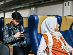 KAI Daop 2 Sediakan 285 Ribu Lebih Tiket Kereta Api untuk Libur Nataru 2024/2025