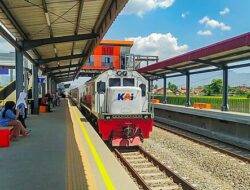 Awal Musim Libur Nataru, Volume Pengguna KAI Commuter Wilayah 2 Bandung Menunjukkan Peningkatan