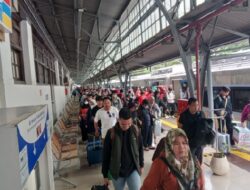 Volume Penumpang Musim Libur Nataru 2024/2025 Terus Meningkat, KAI Ingatkan Ketentuan Bagasi