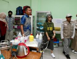 Pj Gubernur Jabar Bey Machmudin Pastikan Pemeriksaan Kesehatan Gratis di Puskesmas Berjalan Lancar