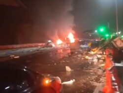 Truk Bermuatan Galon Tabrak Sejumlah Kendaraan di Gerbang Tol Ciawi, 8 Orang Meninggal
