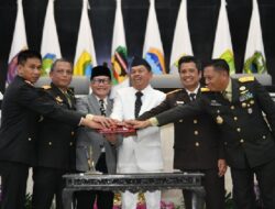 Estafet Kepemimpinan Jawa Barat, Dedi-Erwan Resmi Menjabat