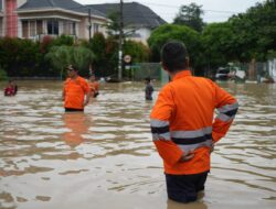 Banjir Bekasi Belum Surut, Warga Butuh Bantuan Mendesak