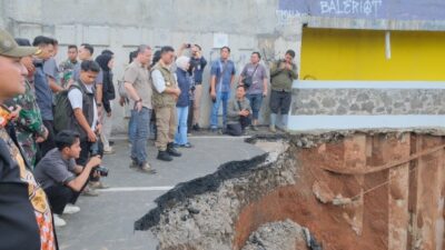 Wagub Jabar Erwan Setiawan Sebut Banjir di Bekasi Akibatkan Kerugian Besar