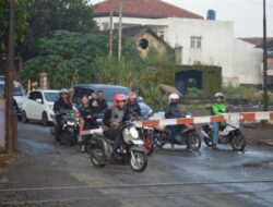 KAI Daop 2 Bandung Ingatkan Masyarakat Jaga Keselamatan Bersama, Terutama di Area Perlintasan Kereta Api