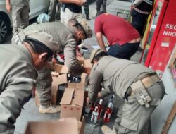 Satpol PP Kota Bandung Sita Ratusan Botol Miras dan Ribuan Obat Terlarang Ilegal