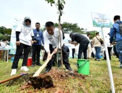 Penanaman Pohon dan Uji Emisi Kendaraan di Rest Area KM 88 Tol Cipularang