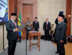 Lantik Kepala BKPSDM, Wali Kota Bandung: Jaga Integritas Demi Pelayanan Terbaik Kepada Masyarakat!