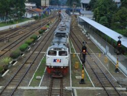 Antisipasi Unjuk Rasa di Kota Bandung Hari ini, KAI Daop 2 Bandung Berhentikan KA Turangga di Stasiun Kiaracondong