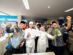 HJKB 215: 10 Pasangan Menikah di Mal Pelayanan Publik