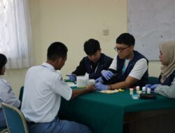Bio Farma Berikan Layanan Cek Kesehatan Gratis Bagi Ratusan Siswa Sekolah Rakyat Jenjang SMP dan SMA di Kota Bandung