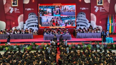 UPI Wisuda 6.958 Lulusan Program Diploma, Profesi, Sarjana, Magister dan Doktor, Rektor : Telah Dibekali Sertifikasi, Targetkan Cepat Kerja