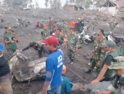 TNI Pastikan Penanganan Dampak Erupsi Semeru Berjalan Cepat dan Terkoordinasi