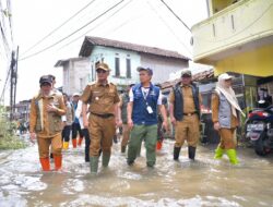 Tinjau Banjir, Wagub Jabar Tegaskan Penanganan Banjir di Bandung Selatan Harus Melibatkan Banyak Pihak