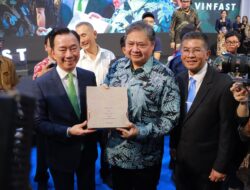 Wagub Jabar Erwan Setiawan Sambut Baik Kehadiran Pabrik Kendaraan Listrik VinFast di Subang