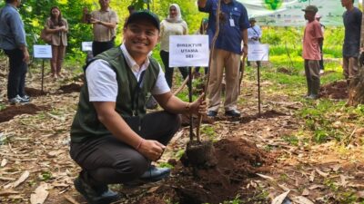 Program “SEI Hijaukan Bumi”, Tradisi Ganti Karangan Bunga dengan Bibit Pohon Sukses Kumpulkan 1.000 Bibit Tanaman