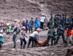 Hari Kedua Pencarian Korban Longsor di Cisarua KBB, Total 16 Orang Ditemukan Meninggal Dunia