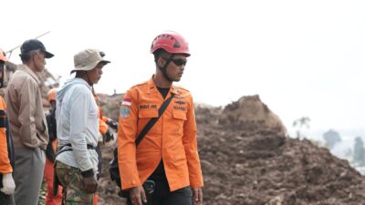 Dinkes Jabar Siapkan Suntik Anti Tetanus Bagi Relawan Longsor Cisarua KBB