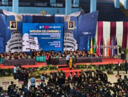 697 Lulusan UPI Diwisuda, Pertama Kali Wisudawan Terima Ijazah Elektronik