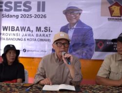Buky Wibawa Apresiasi Semangat Kemandirian RW 05 Cisaranten Binaharapan Bandung