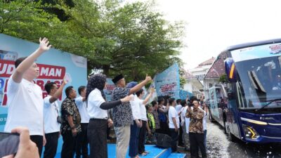 Bio Farma Berangkatkan Lebih dari 500 Peserta Program Mudik Gratis Tujuan Jateng dan Jatim