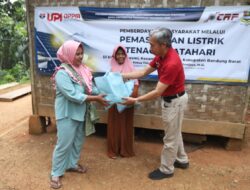 Melalui Program LIMAR, UPI Tambah Panel Surya bagi Warga Prasejahtera di Desa Mekarsari Bandung Barat