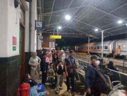 Hujan Deras Akibatkan Genangan Air di Petak Jalan Rel Cianjur–Cibeber, Perjalanan KA Siliwangi Terganggu