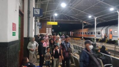 Hujan Deras Akibatkan Genangan Air di Petak Jalan Rel Cianjur–Cibeber, Perjalanan KA Siliwangi Terganggu