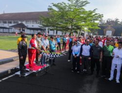 HUT ke-52 Sesko TNI, Wali Kota Bandung Ikut Senam Hingga Latihan Menembak
