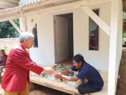 UPI Renovasi Rumah dan Berikan Penerangan Bagi Warga di Bandung Barat