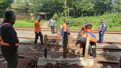 KAI Daop 2 Bandung Tutup 38 Perlintasan Sebidang Tidak Terjaga Sepanjang Tahun 2025 Hingga April 2026