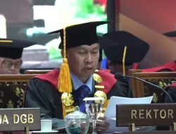 UPI Kukuhkan 14 Guru Besar, Prof. Eka Cahya Prima Jadi Guru Besar Termuda